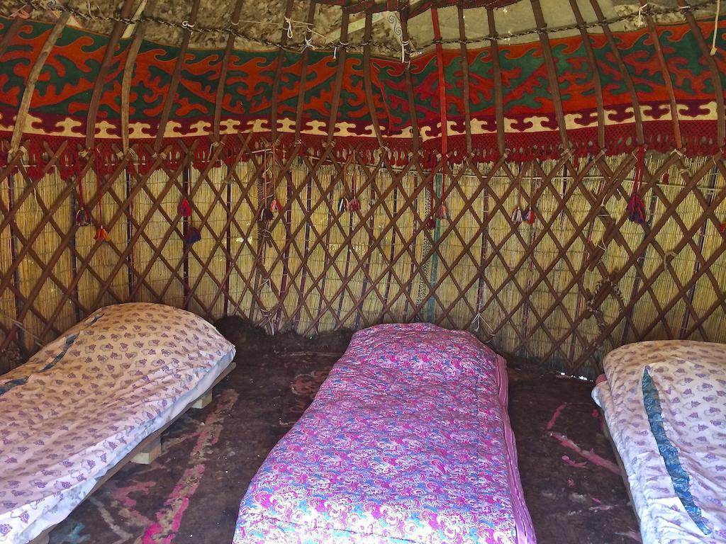 Arista Yurt Camp Otel Karakol Oda fotoğraf